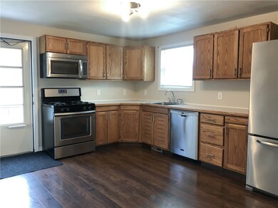 36 Joy Ln unit B, Narragansett, RI 02882 - photo 6