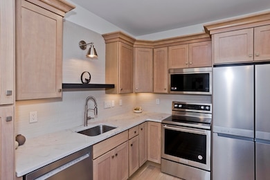 107 Williams St unit 2c, Northampton, MA 01060 - photo 2