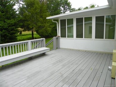 224 Cranbrook Cir, Hendersonville, NC 28792 - photo 5