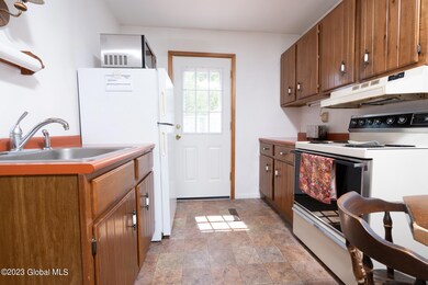 022-428-Chiswell-Rd
