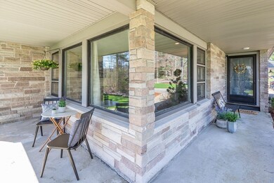 224 Poquanticut Ave, North Easton, MA 02356 - photo 3