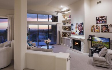 007_Living Room Entry