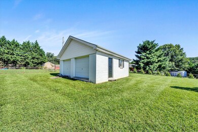 Detached Garage