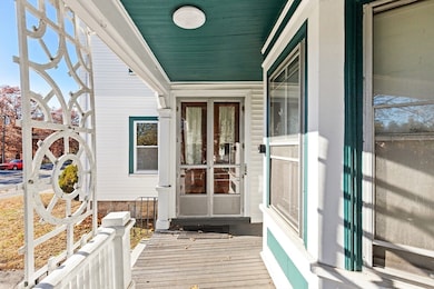 957 Washington St unit 1, Newtonville, MA 02460 - photo 4