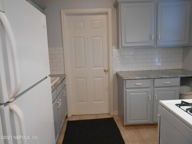 4323 Colonial Ave, Jacksonville, FL 32210 - photo 6