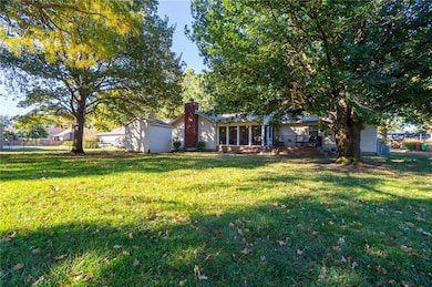 1617 S Maple St, Ottawa, KS 66067 - photo 5