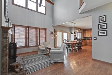 938 Barlina Rd unit 5, Crystal Lake, IL 60014 - photo 6