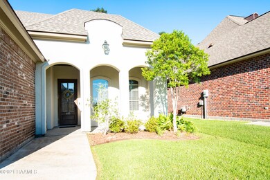 4_Outside Front-1 (1)