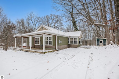 11401 Hibner Rd, Hartland, MI 48353 - photo 3