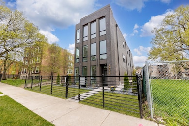 5921 S Calumet Ave unit 2, Chicago, IL 60637 - photo 4
