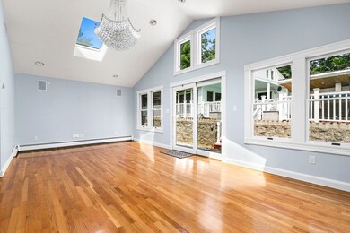 20 Salman St, West Roxbury, MA 02132 - photo 2