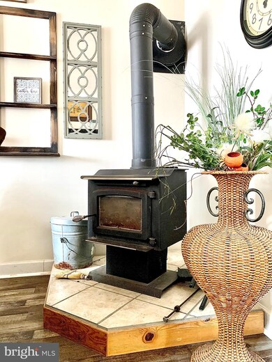 1027 Lily Ln, Temple, PA 19560 - photo 5