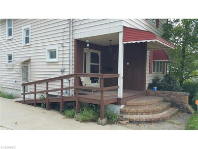 Close up of the wheelchair ramp leading to the 8' 