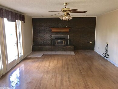 2701 Lonnie Ln, Texarkana, TX 75501 - photo 2