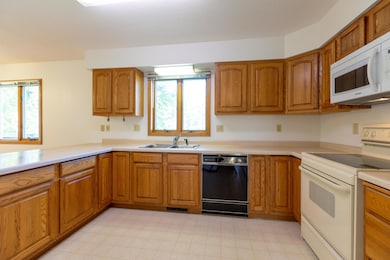 39241 Kc Dr, Winona, MN 55987 - photo 5