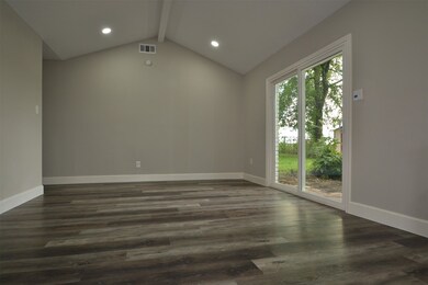 10110 Woodwick St, Houston, TX 77016 - photo 5
