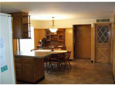 2 Elmhurst Dr, Greenville, RI 02828 - photo 6