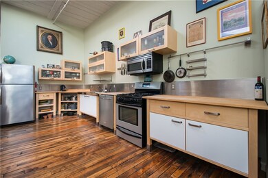 404 Roosevelt Ave unit 502, Central Falls, RI 02863 - photo 3