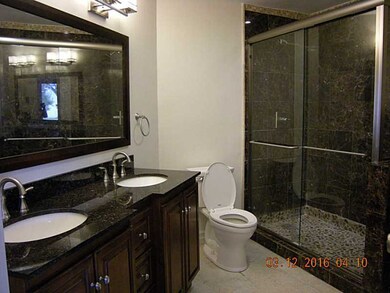 Master Bath/Spa.