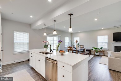 7647 Chesham Ct, White Plains, MD 20695 - photo 4