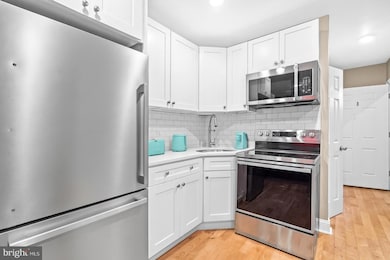 2647 N 17th St unit 3, Philadelphia, PA 19132 - photo 5