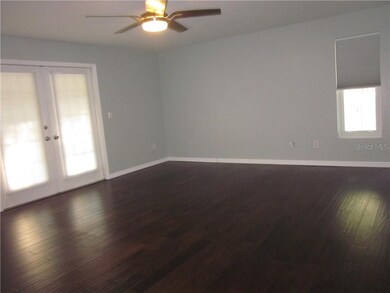 VERY SPACIOUS MASTER BEDROOM