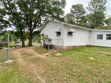 110 Dorsey St, Calhoun, GA 30701 - photo 5