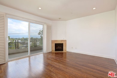 11851 Laurelwood Dr unit 112, Studio City, CA 91604 - photo 7