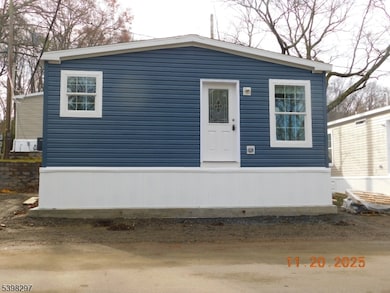 11 Front St, Oxford, NJ 07863 - photo 3