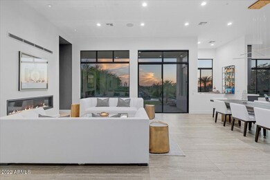 03-Living Room