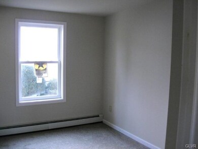 311 Williams Ave, Walnutport, PA 18088 - photo 5