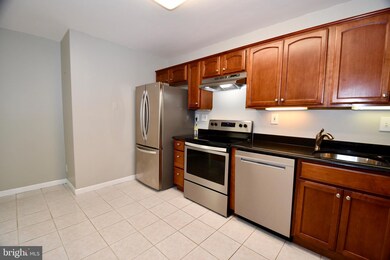 307 Yoakum Pkwy unit 606, Alexandria, VA 22304 - photo 4