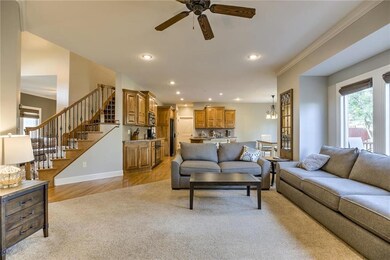 4424 SW Creekview Dr, Lees Summit, MO 64082 - photo 7