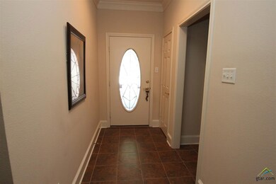 5811 Hollybrook Dr, Tyler, TX 75703 - photo 3