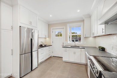 31 East Ave unit 37-1, New Canaan, CT 06840 - photo 5