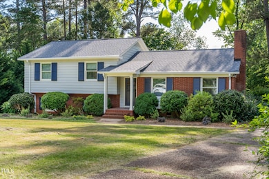 2-4813 GLEN FOREST-FRONT EXTERIOR