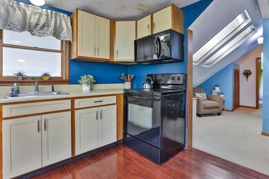 20 Emerson St unit 3, Wakefield, MA 01880 - photo 4