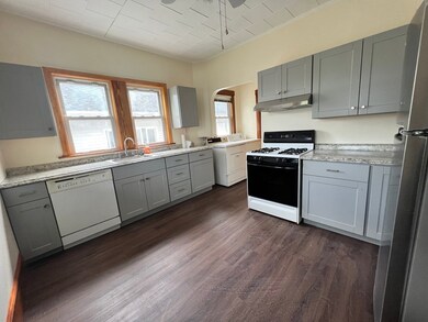 149-151 Oakland St unit 2, Malden, MA 02148 - photo 3