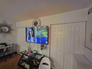 301 NW 177th St unit 226, Miami, FL 33169 - photo 3