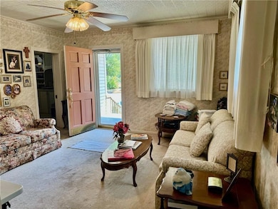 714 N 16th St, Parsons, KS 67357 - photo 2