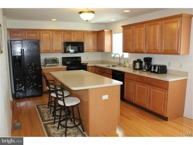 4522 3rd St, Whitehall, PA 18052 - photo 4