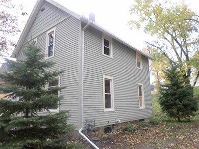 1317 Esplanade Ave, Davenport, IA 52803 - photo 2