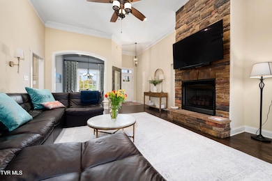 195 Creek Side Ct, Bristol, TN 37620 - photo 4