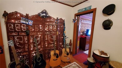 460 20th St, Dunbar, WV 25064 - photo 7