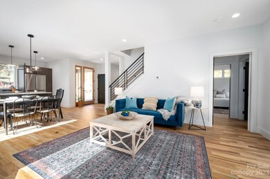 Open, Flowing Floor Plan