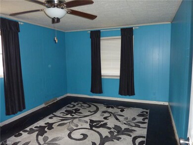 400 Paul St, High Point, NC 27263 - photo 2