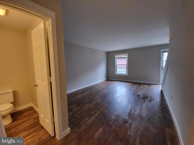 159 S 4th St, Columbia, PA 17512 - photo 2