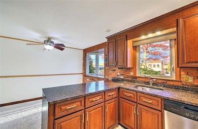 64 Peacedale Rd, Cumberland, RI 02864 - photo 6