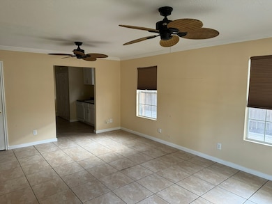 409 Commerce St, Tomball, TX 77375 - photo 2