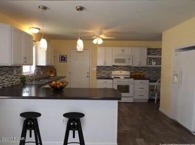 148 Aspen Dr, Milford, PA 18337 - photo 7